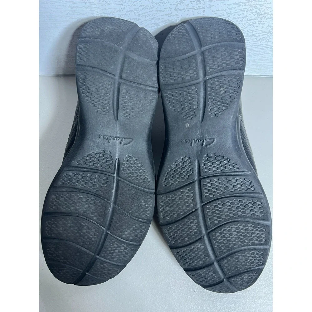 Clarks product men